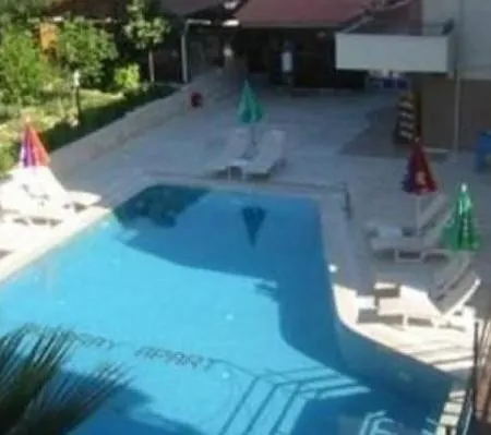 Antik Hotel 3*